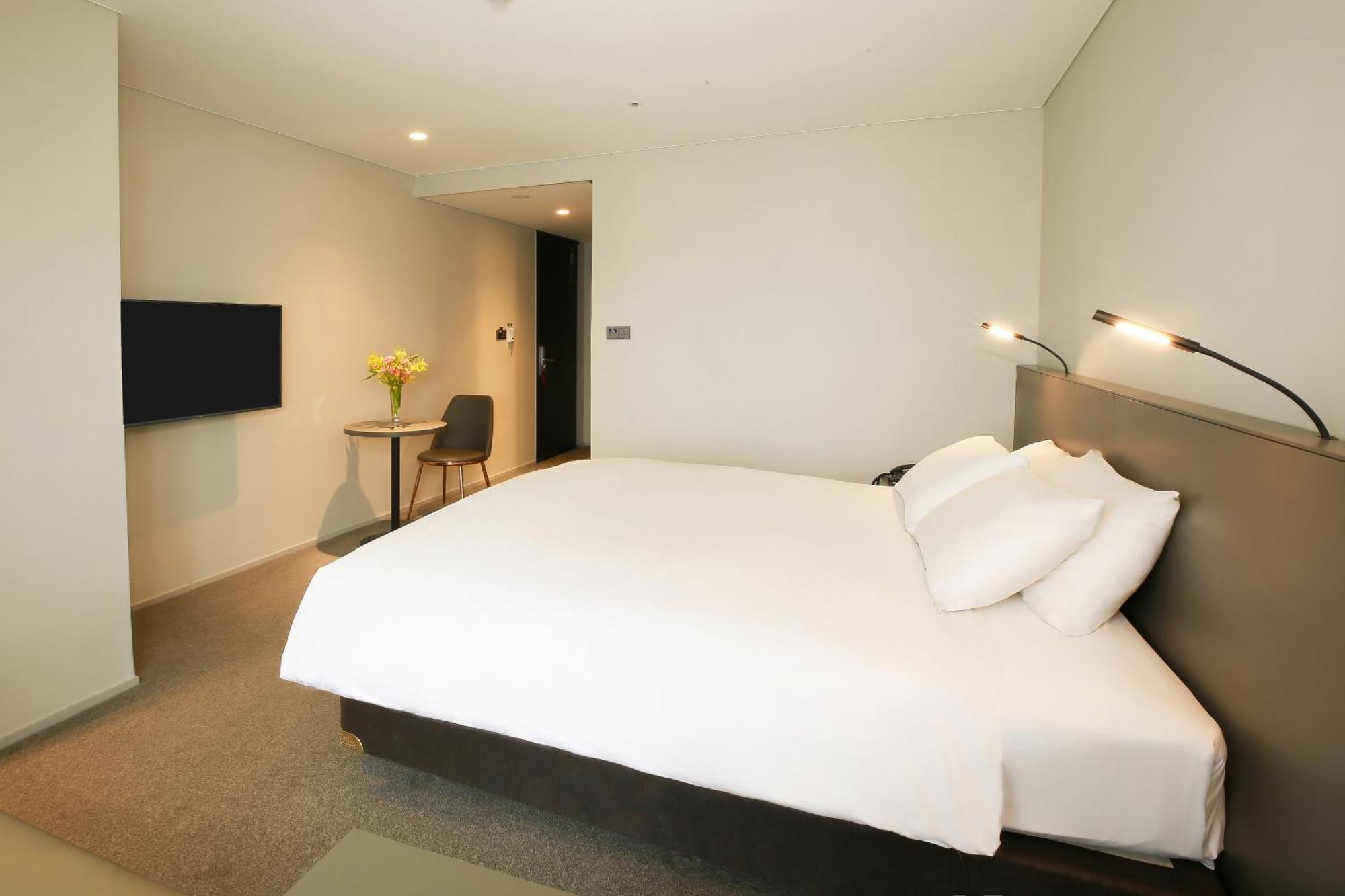 Westernlife Hotel Iksan Habitación foto