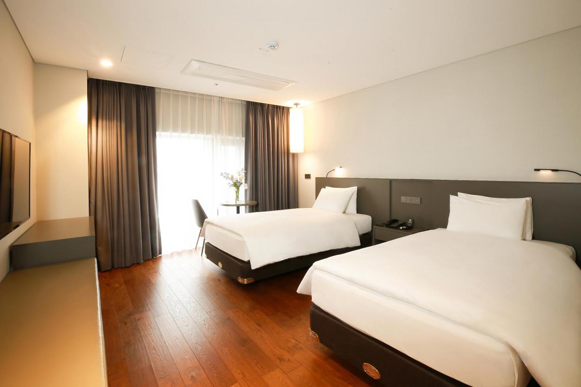 Westernlife Hotel Iksan Habitación foto