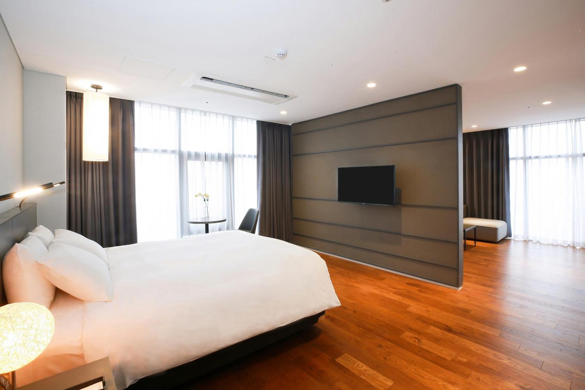 Westernlife Hotel Iksan Habitación foto